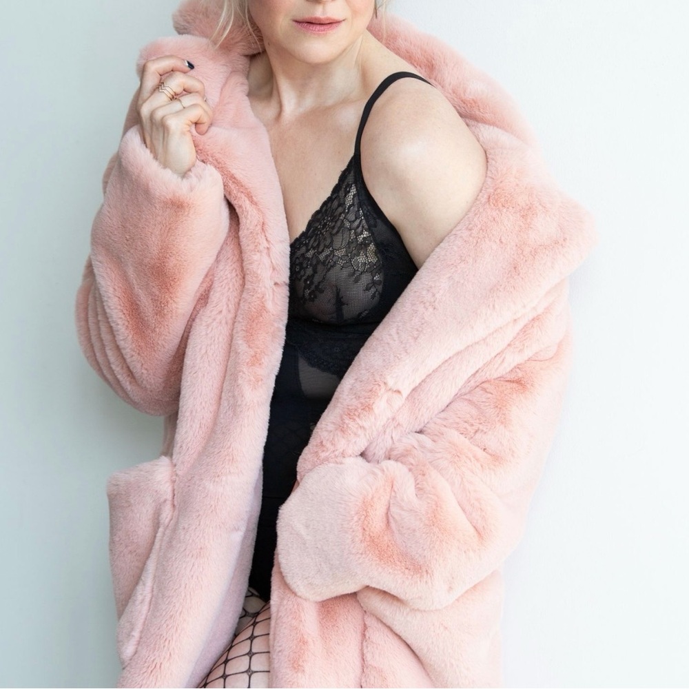 Luxurious Pink Freed Lily Rose Faux Fur Coat